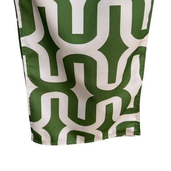 Rodeo Home Green & White Geometric Pattern Woven Rectangle Table Runner 13"x72" - Picture 2 of 6